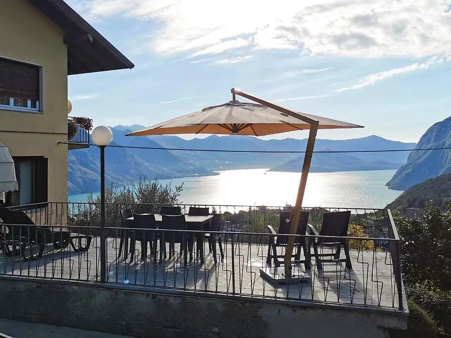 La Terrazza Sul Lago Solto Collina 0*,  Italy